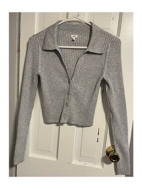 aerie Light Gray Ribbed V-Neck Button Cardigan